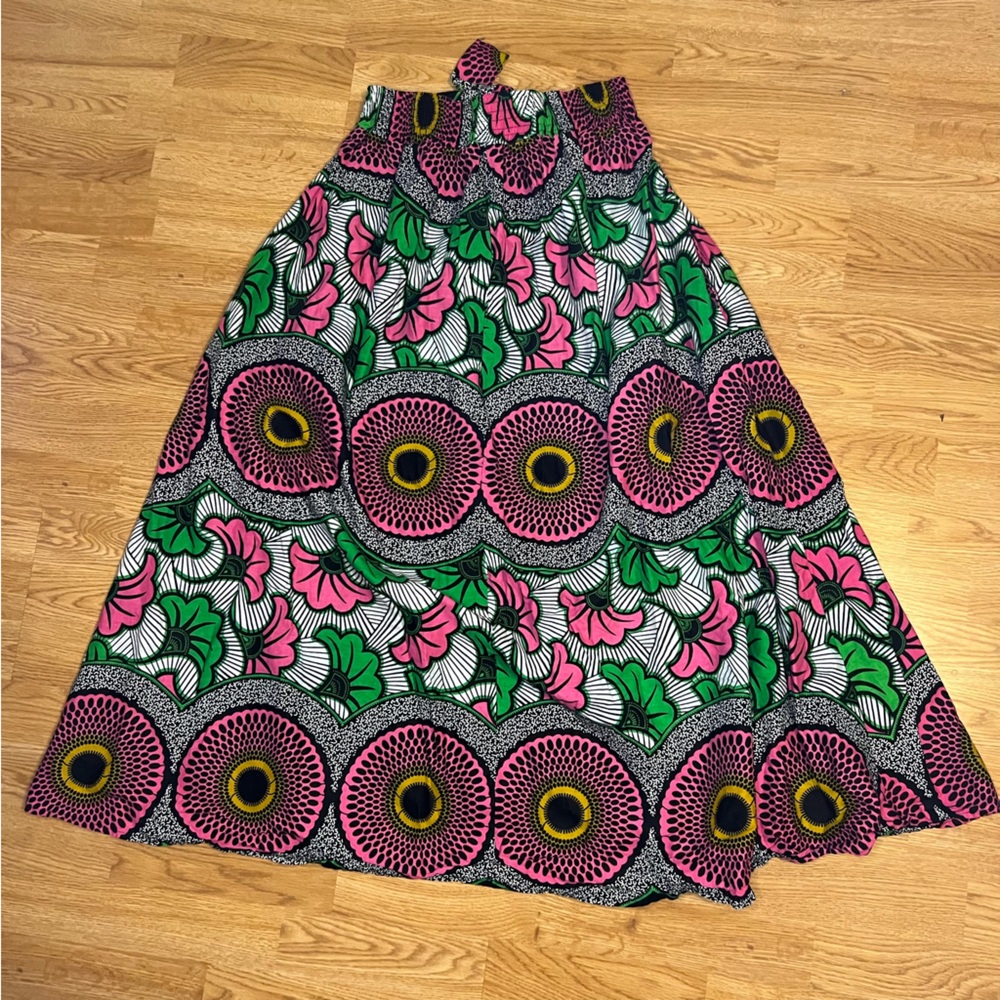 Look At Me | LIKE NEW Colorful African Print Women’s Maxi Skirt